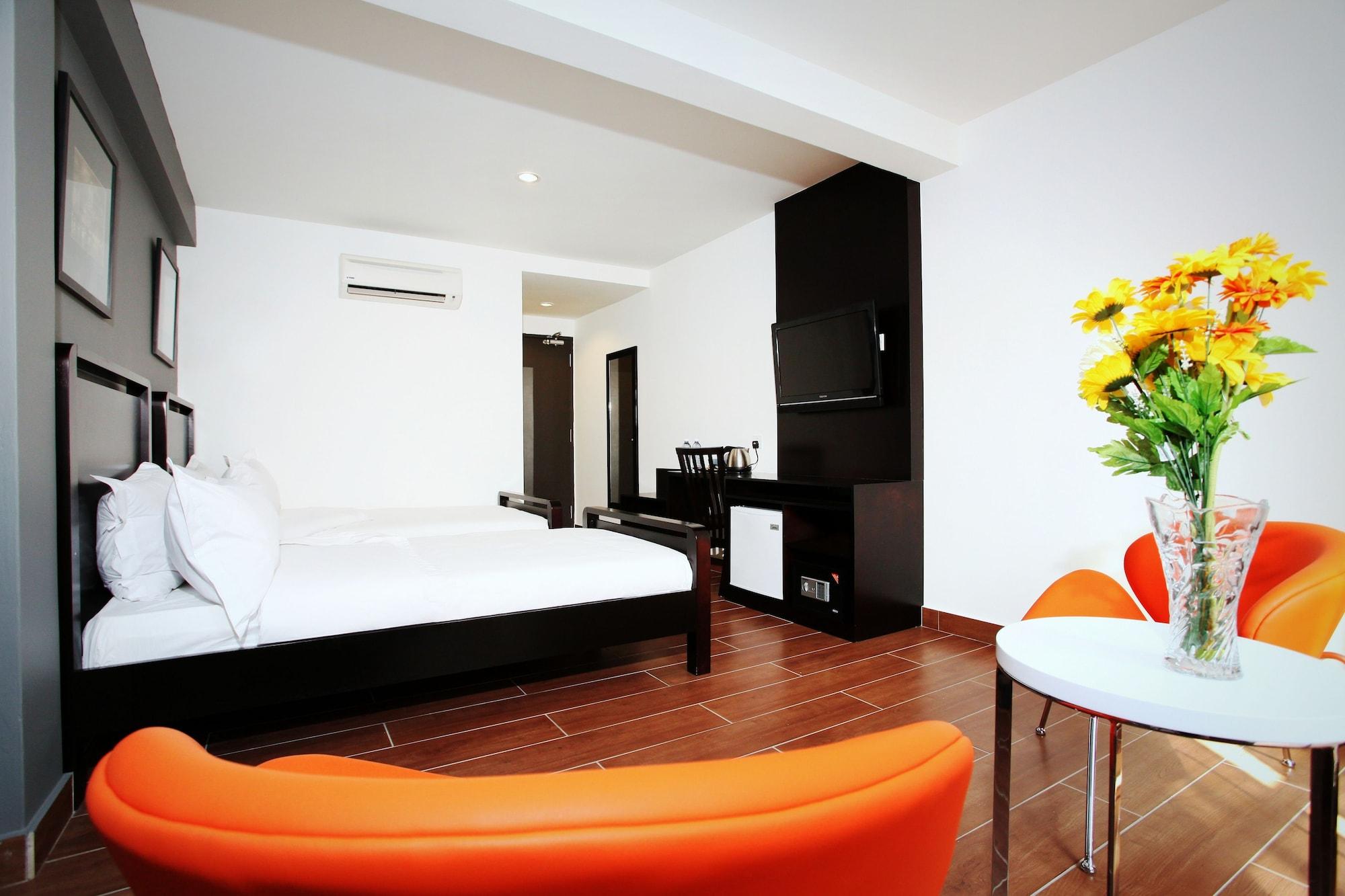 Hotel O Crossroads Hotel Kuala Lumpur Esterno foto
