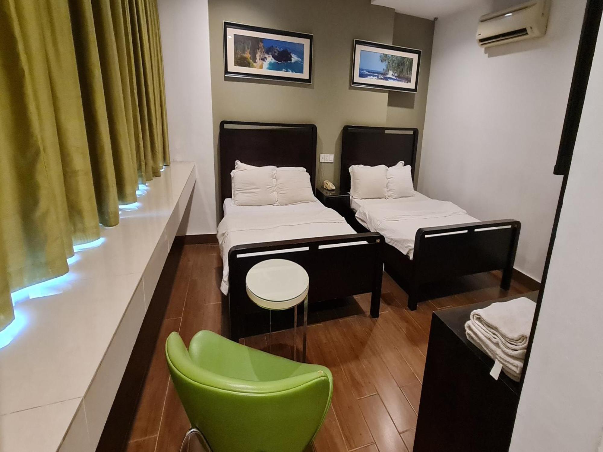 Hotel O Crossroads Hotel Kuala Lumpur Esterno foto